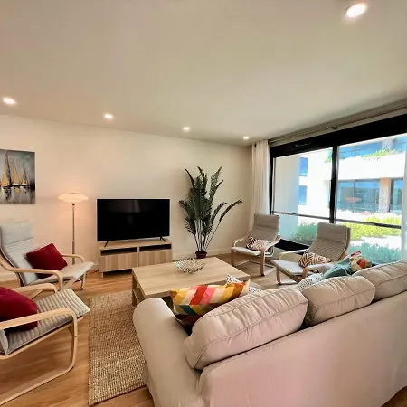 Design 6 By Homing Φάρο